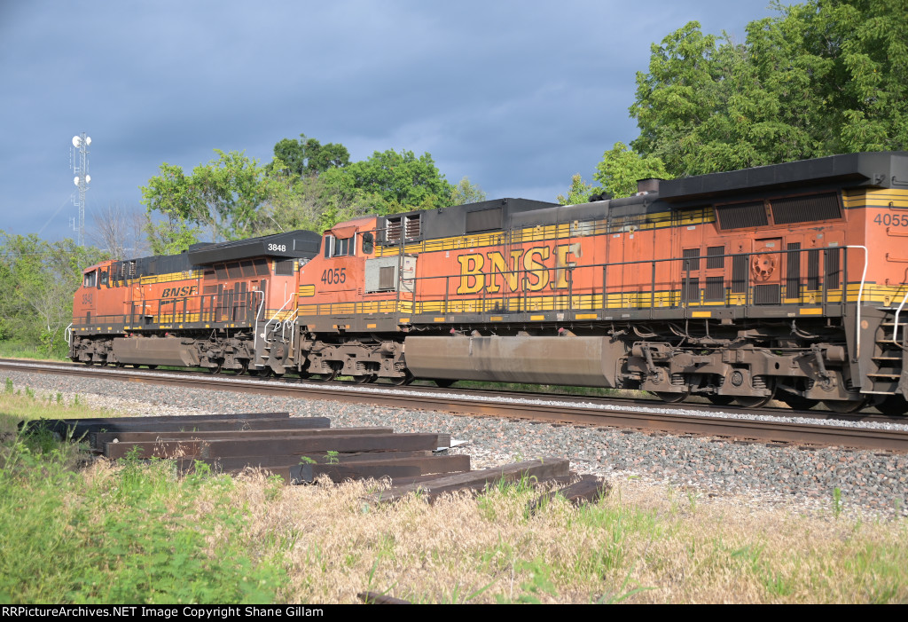 BNSF 4055 Roster shot